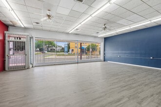617-623 Fredericksburg Rd, San Antonio, TX for lease Interior Photo- Image 2 of 5