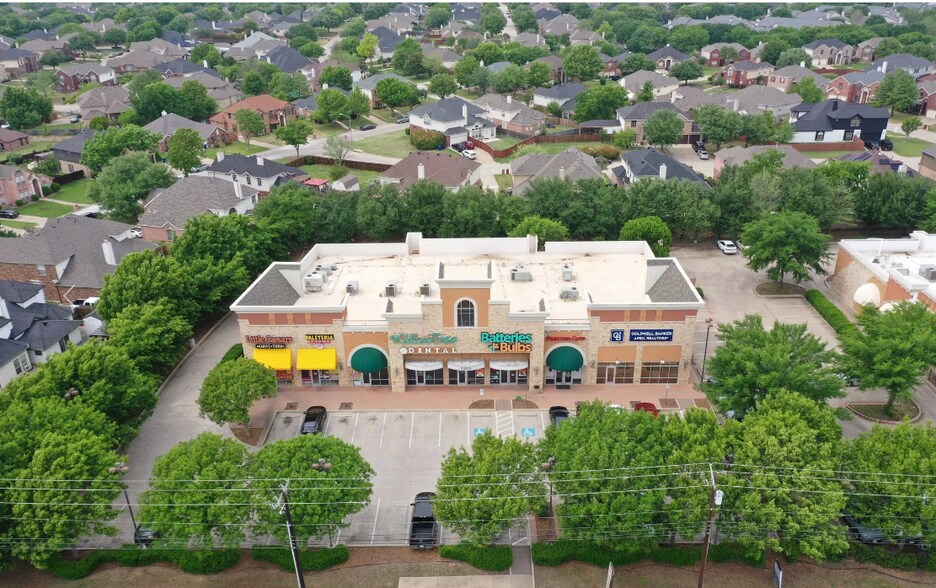 1205 E Debbie Ln, Mansfield, TX à louer - Photo du bâtiment - Image 2 de 20