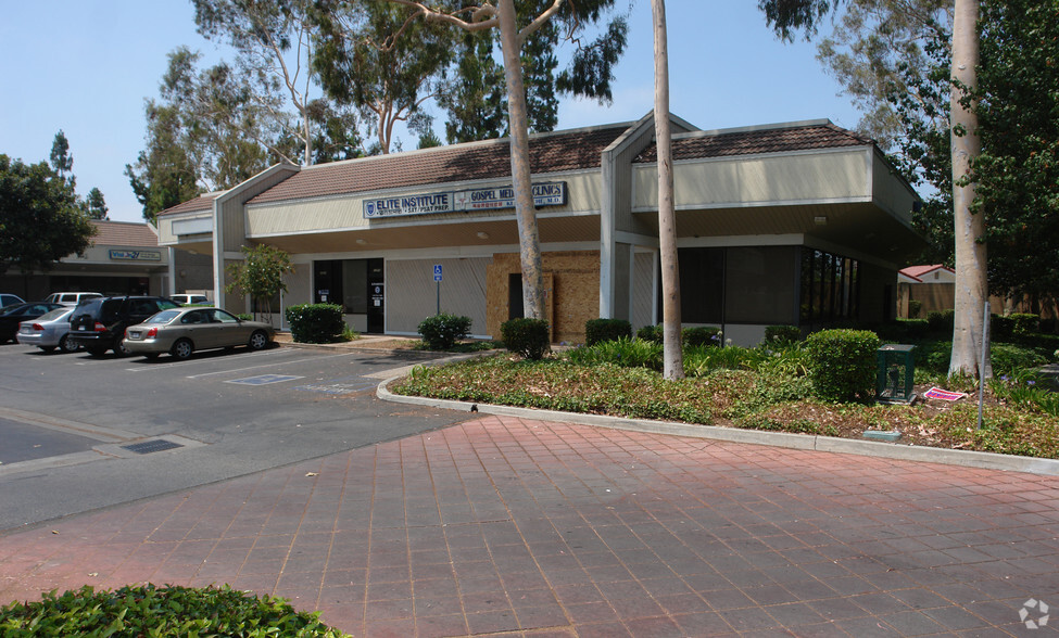 19103-19151 Bloomfield Ave, Cerritos, CA for sale - Building Photo - Image 1 of 1