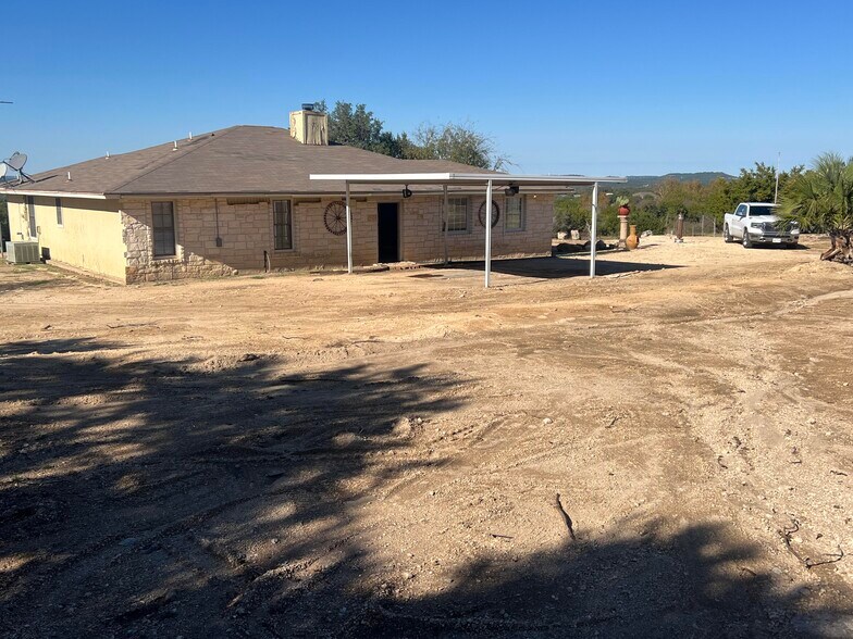 20239 Stillman Valley Rd, Florence, TX for sale - Building Photo - Image 2 of 23