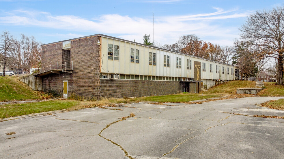 701 Bridge St, Sweet Springs, MO à vendre - Photo du bâtiment - Image 3 de 21