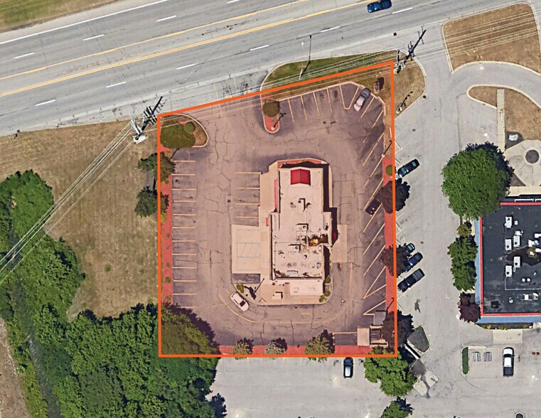 4584 Chicago Dr SW, Grandville, MI à vendre - Photo du bâtiment - Image 3 de 9