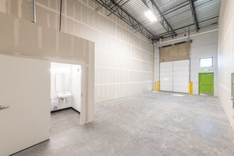 5718 W 3500 South, West Valley, UT for lease Interior Photo- Image 1 of 3