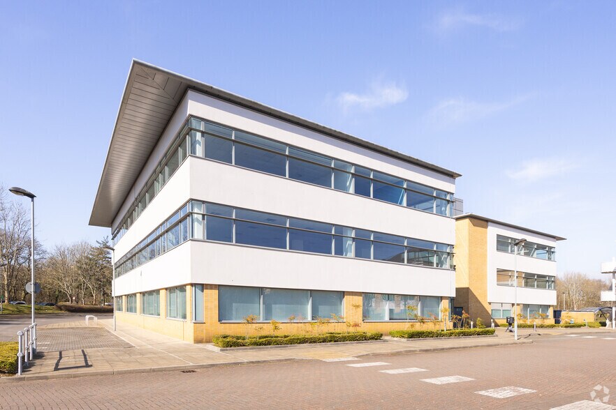 3000 Parkway, Fareham à louer - Photo du bâtiment - Image 2 de 2
