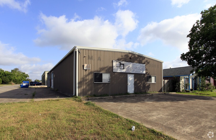 515 Minnesota Ave, South Houston, TX for lease - Building Photo - Image 2 of 2
