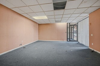 1A Trolley Sq, Wilmington, DE for lease Interior Photo- Image 2 of 9