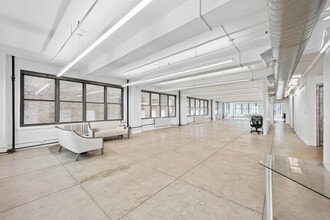 230 W 39th St, New York, NY for lease Interior Photo- Image 1 of 24