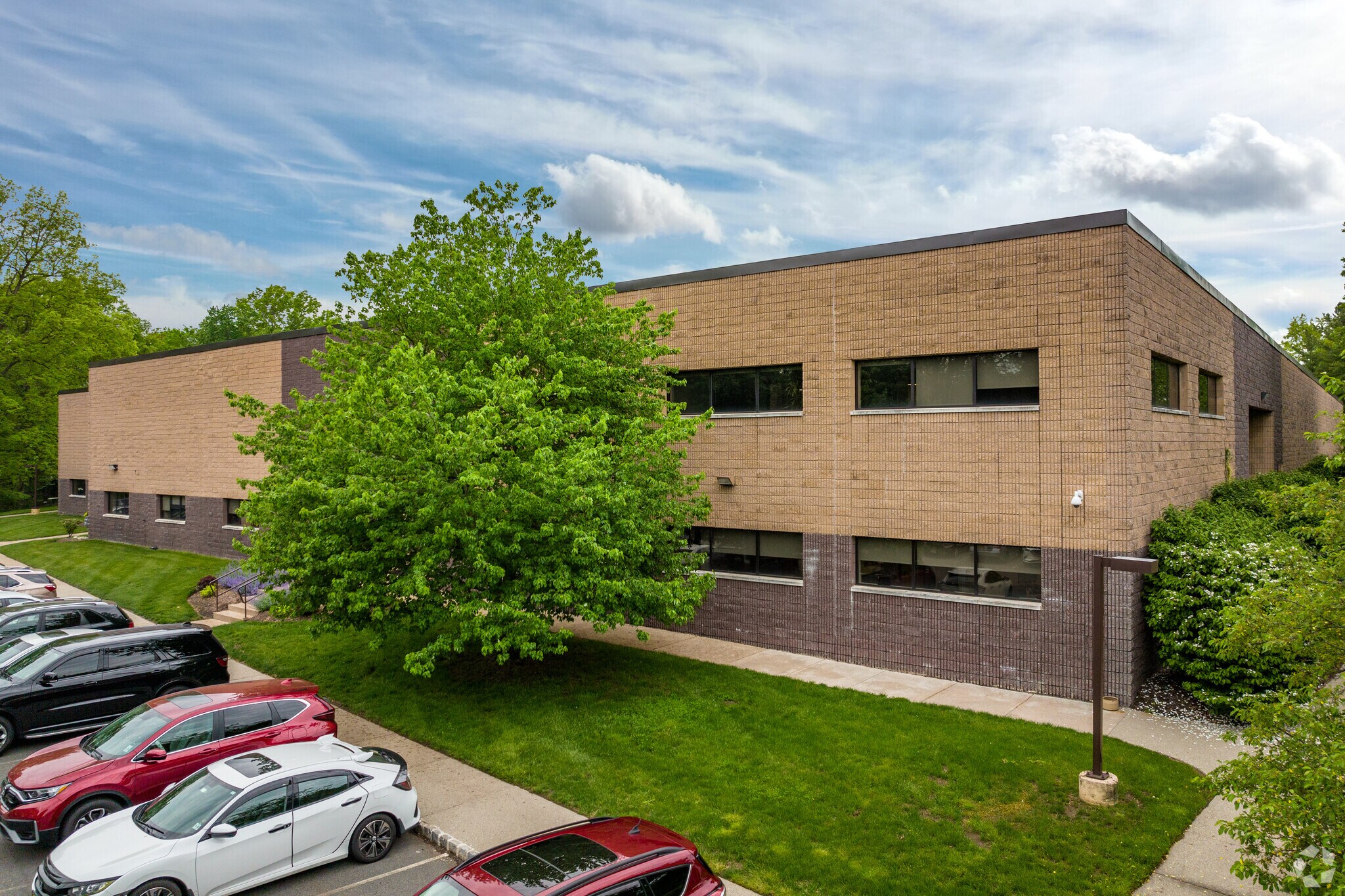 222 New Rd, Parsippany, NJ à vendre Photo du bâtiment- Image 1 de 6