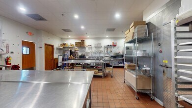 4501 State Line Ave, Texarkana, TX for lease Interior Photo- Image 2 of 10