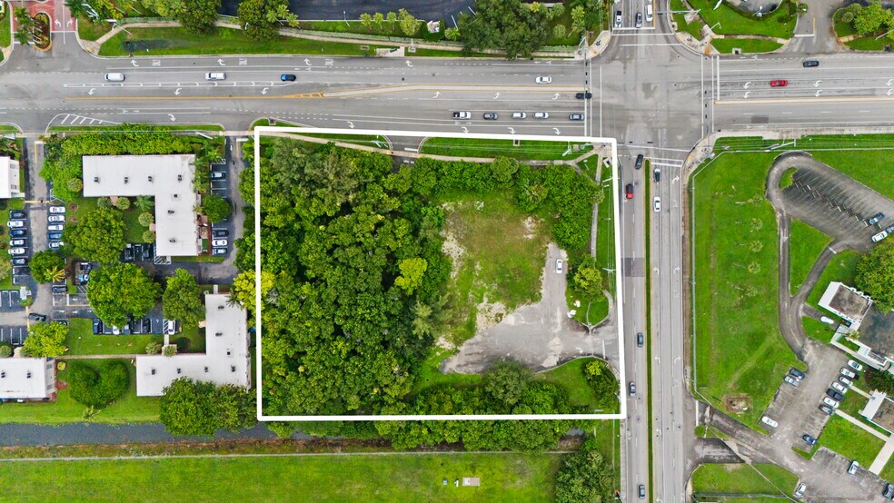 6650 Nova Dr, Davie, FL à vendre - Photo du bâtiment - Image 2 de 9