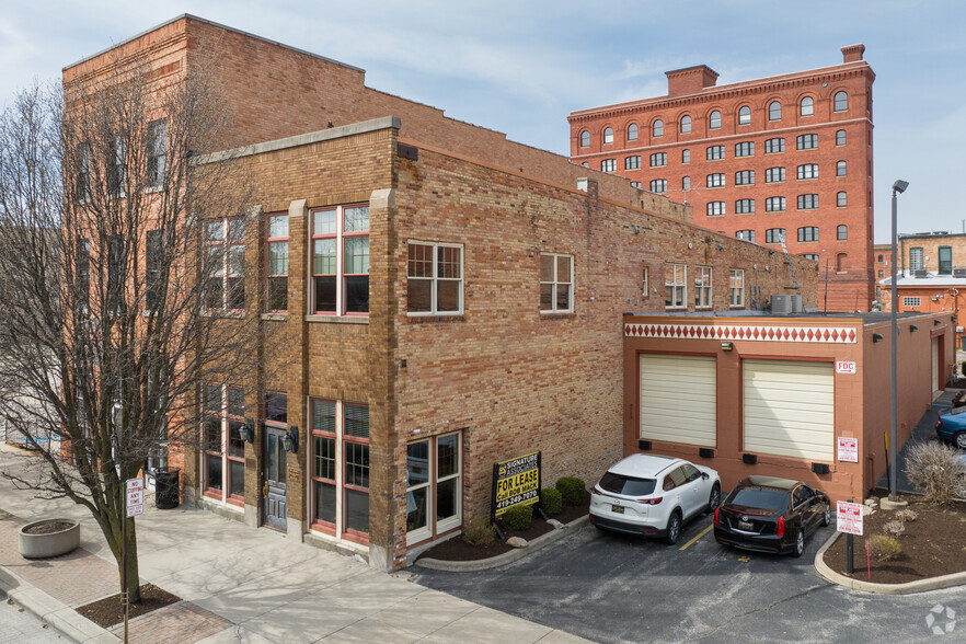 22-32 S Huron St, Toledo, OH for lease - Primary Photo - Image 1 of 6