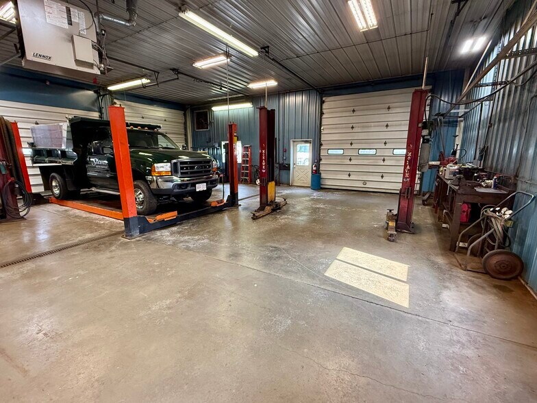 79 State Rd, Great Barrington, MA à vendre - Photo intérieure - Image 3 de 7