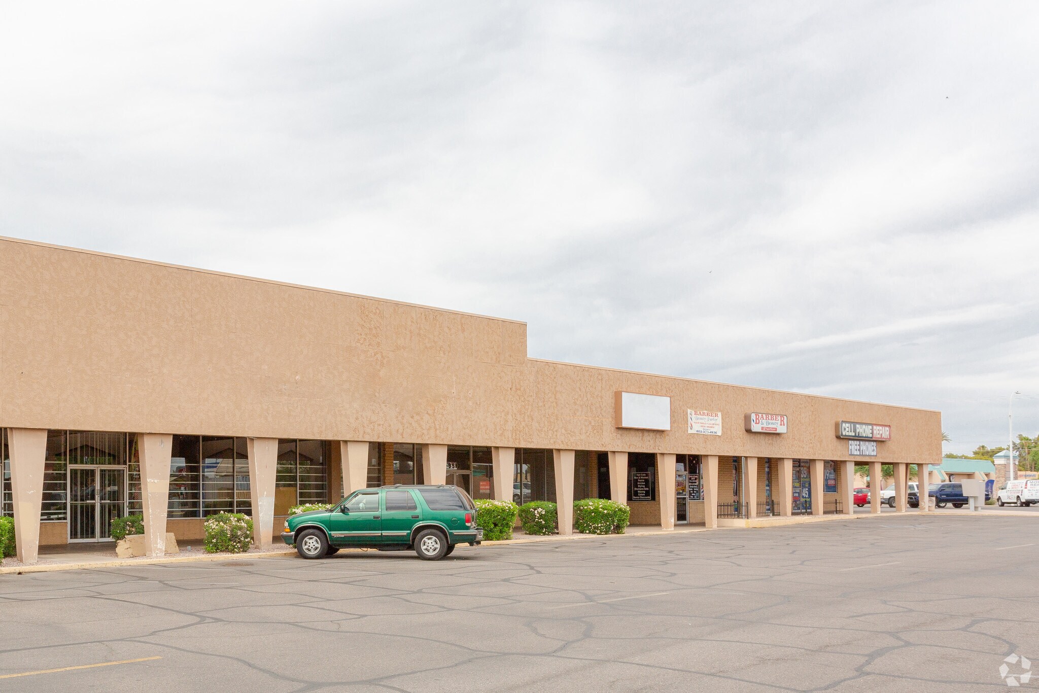 3506-3552 N 35th Ave, Phoenix, AZ à louer Photo principale- Image 1 de 9