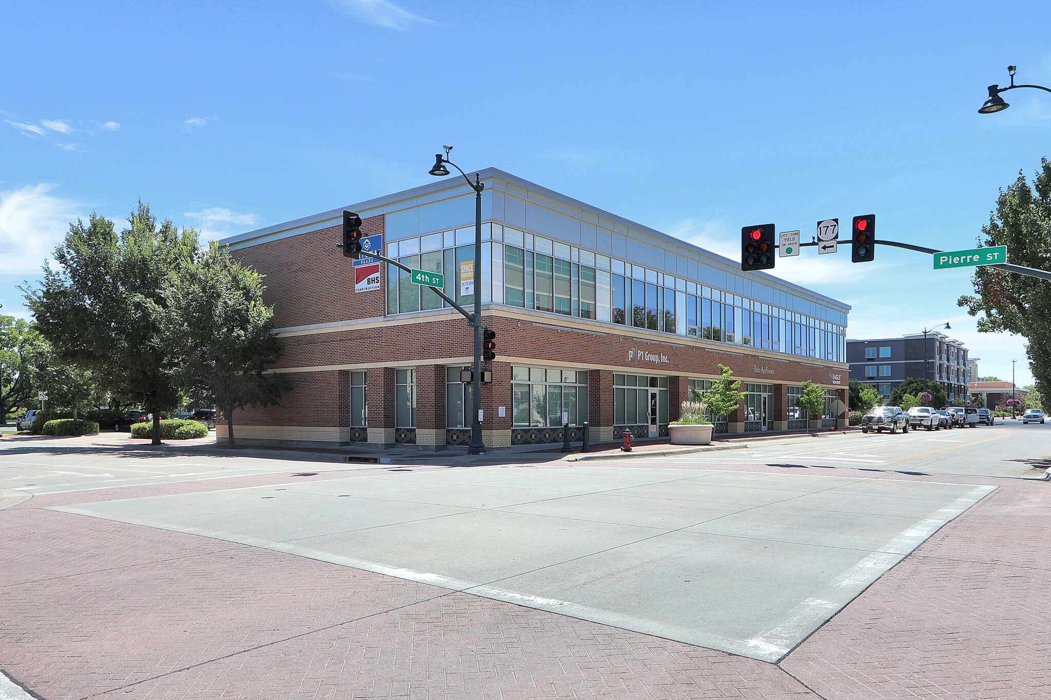 301 S 4th St, Manhattan, KS for lease Interior Photo- Image 1 of 9