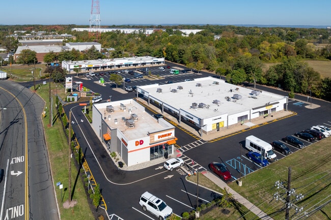 More details for 100% Leased Retail Center w/ Strong NOI – Retail for Auction, Somerset, NJ