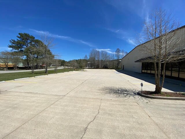 600 Deer Cross Ct E, Madisonville, LA à vendre - Photo du bâtiment - Image 3 de 11