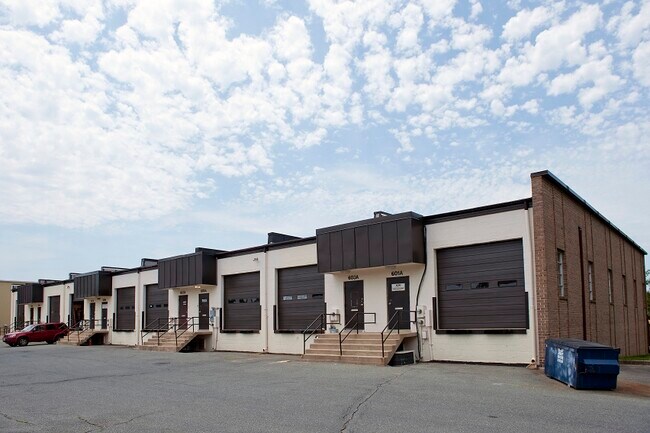 Plus de détails pour 601-615 Lofstrand Ln, Rockville, MD - Industriel à louer