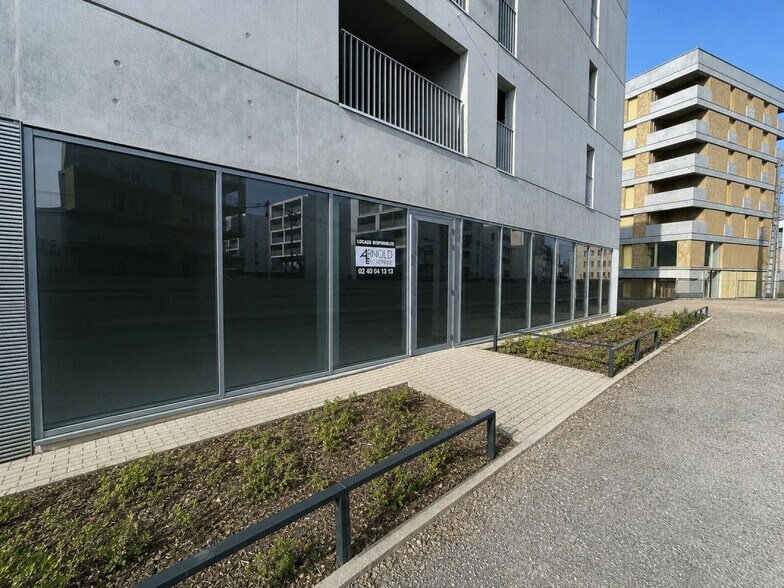 Commerce de détail dans Nantes à louer - Photo du bâtiment - Image 3 de 4