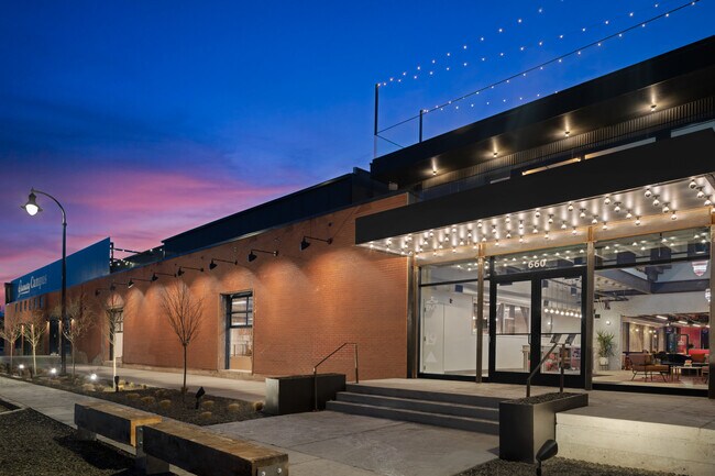 Plus de détails pour 660 S 400 W, Salt Lake City, UT - Commerce de détail à louer