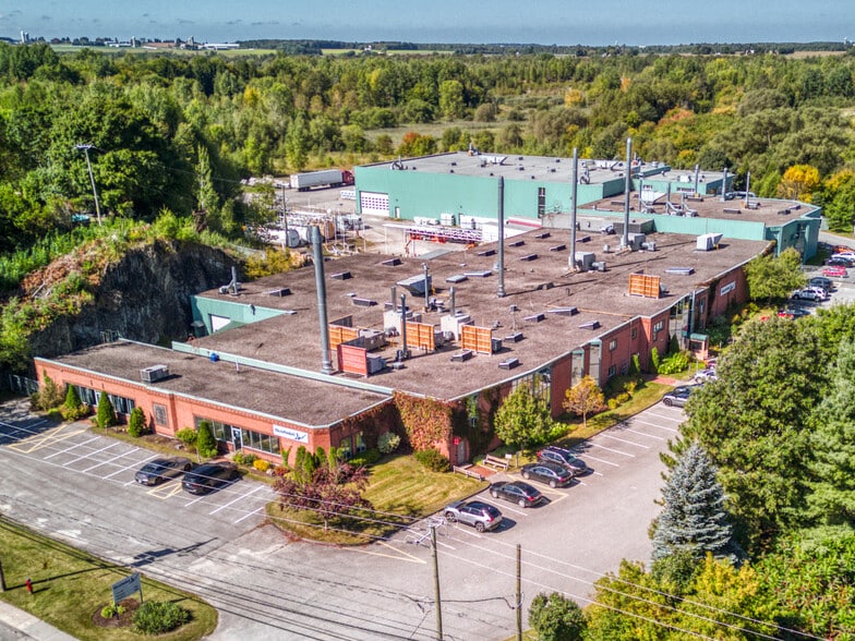 274 Rue Saint-Louis, Warwick, QC à vendre - Photo du bâtiment - Image 2 de 18