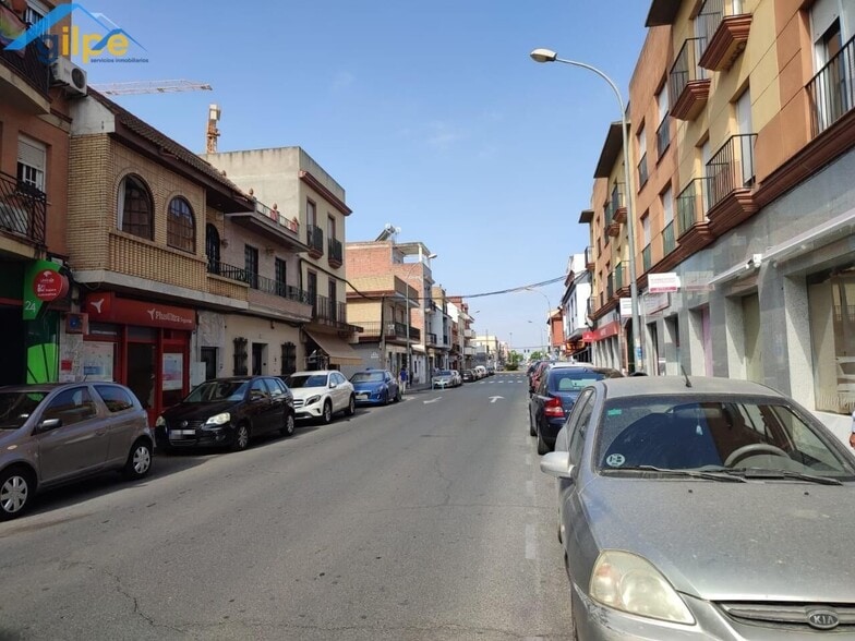 Office in La Rinconada, Sevilla for sale - Building Photo - Image 2 of 2