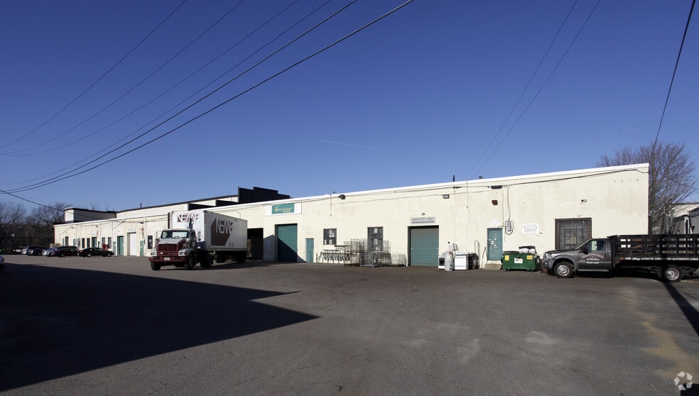 273 Lenox St, Norwood, MA for lease - Primary Photo - Image 1 of 13