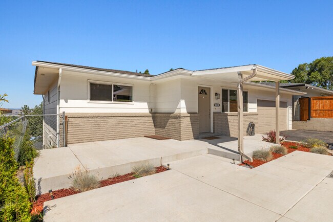 More details for 1754 Kimberly Dr, Klamath Falls, OR - Multifamily for Sale