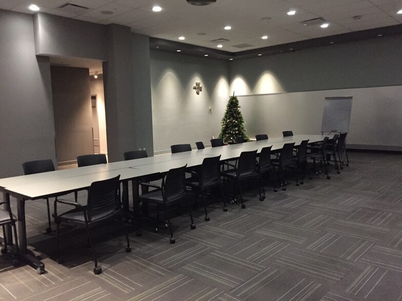 715 5 Ave SW, Calgary, AB for lease - Other - Image 2 of 16