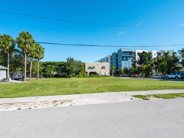 701 Cohen Way, Sarasota, FL à vendre - Autre - Image 3 de 14
