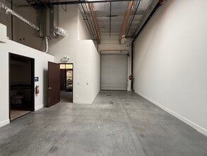 9009 Canoga Ave, Canoga Park, CA for lease Interior Photo- Image 2 of 8