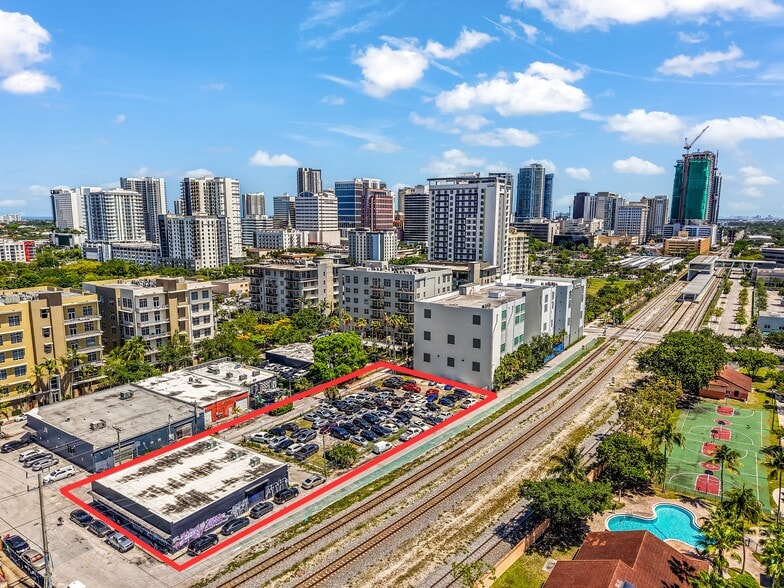 Prime Dev. Opportunity in Downtown FTL portfolio of 2 properties for sale on LoopNet.ca - Building Photo - Image 1 of 17