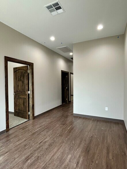 200 W Metro Dr, Leander, TX à louer - Photo intérieure - Image 3 de 4