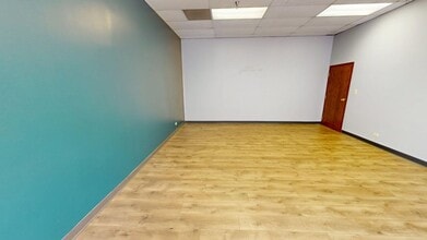 11-47 E Northwest Hwy, Palatine, IL for lease Building Photo- Image 2 of 12