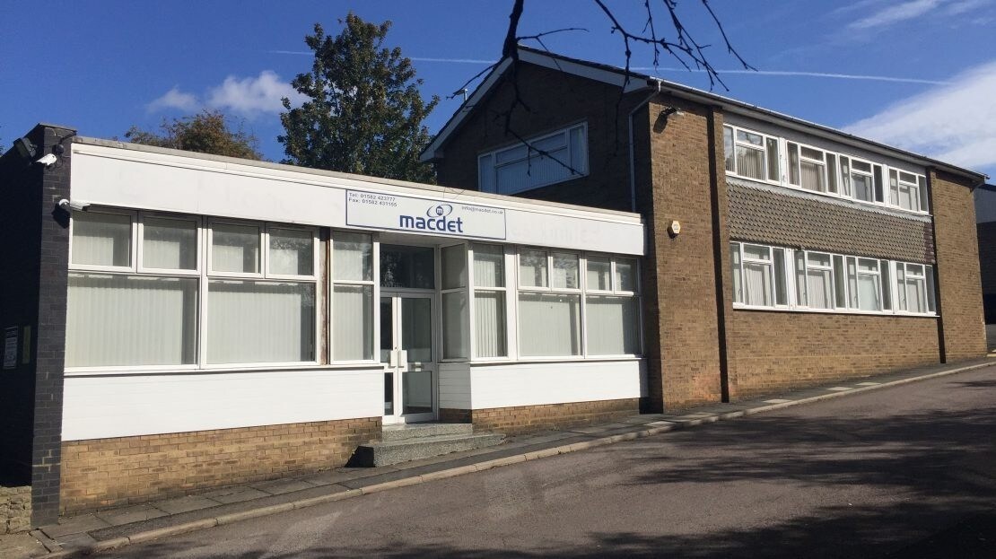 Kingsway, Luton for sale Primary Photo- Image 1 of 6