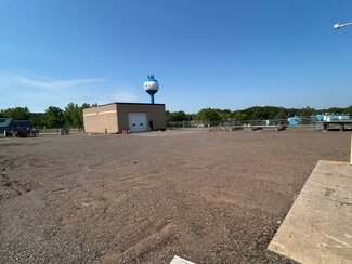 Plus de détails pour 902 Pine Ave, Saint Croix Falls, WI - Industriel à vendre