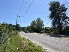 383 Avenue Ambroise Croizat, Gardanne, BDR - AERIAL map view - Image1