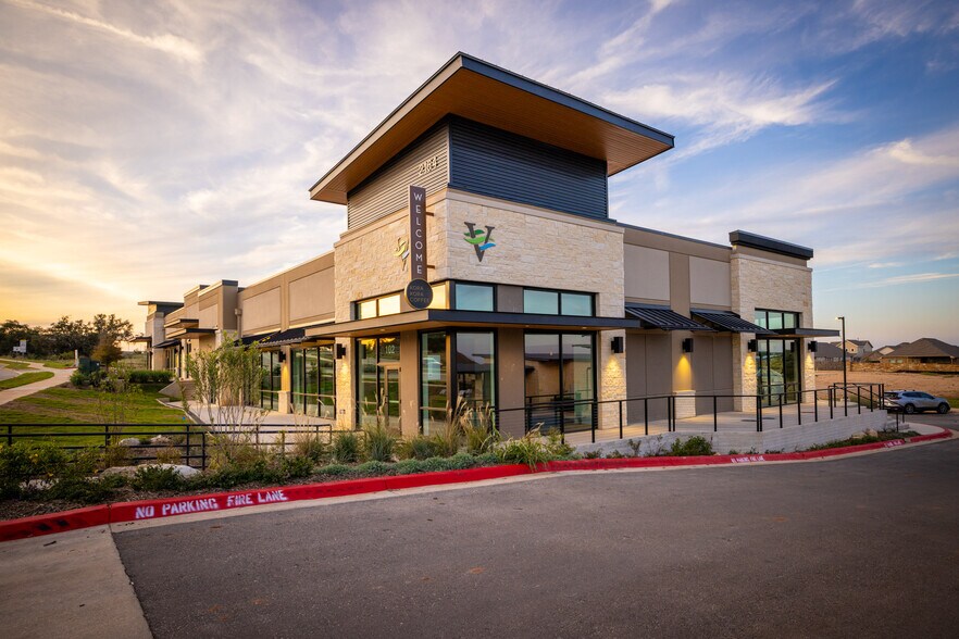 Oak Run Pkwy & Geneva St, New Braunfels, TX à louer - Photo du bâtiment - Image 1 de 21