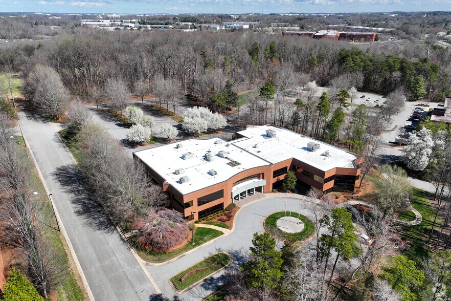 4035 Piedmont Pky, High Point, NC for lease - Aerial - Image 2 of 8