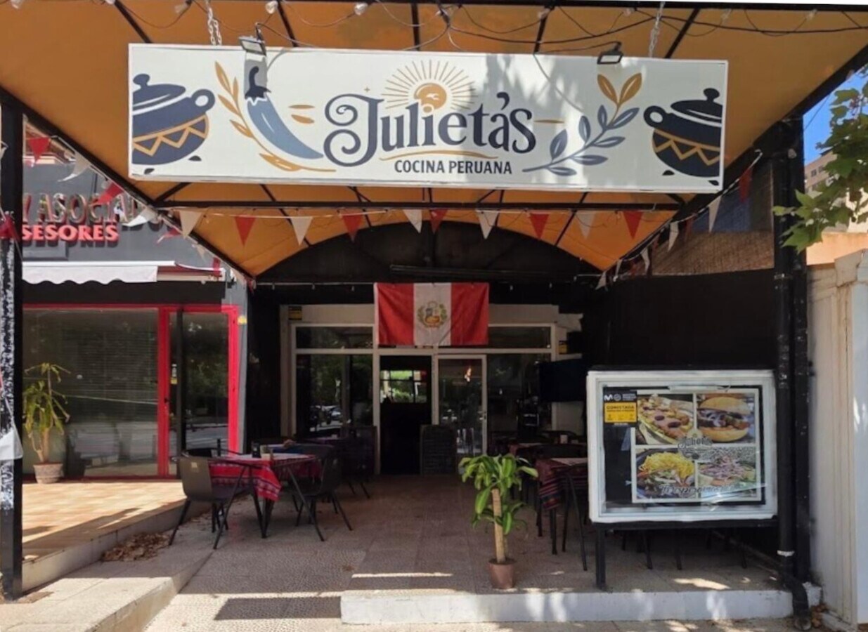 Benidorm 03502 - - - Interior Photo - Image 1 of 15