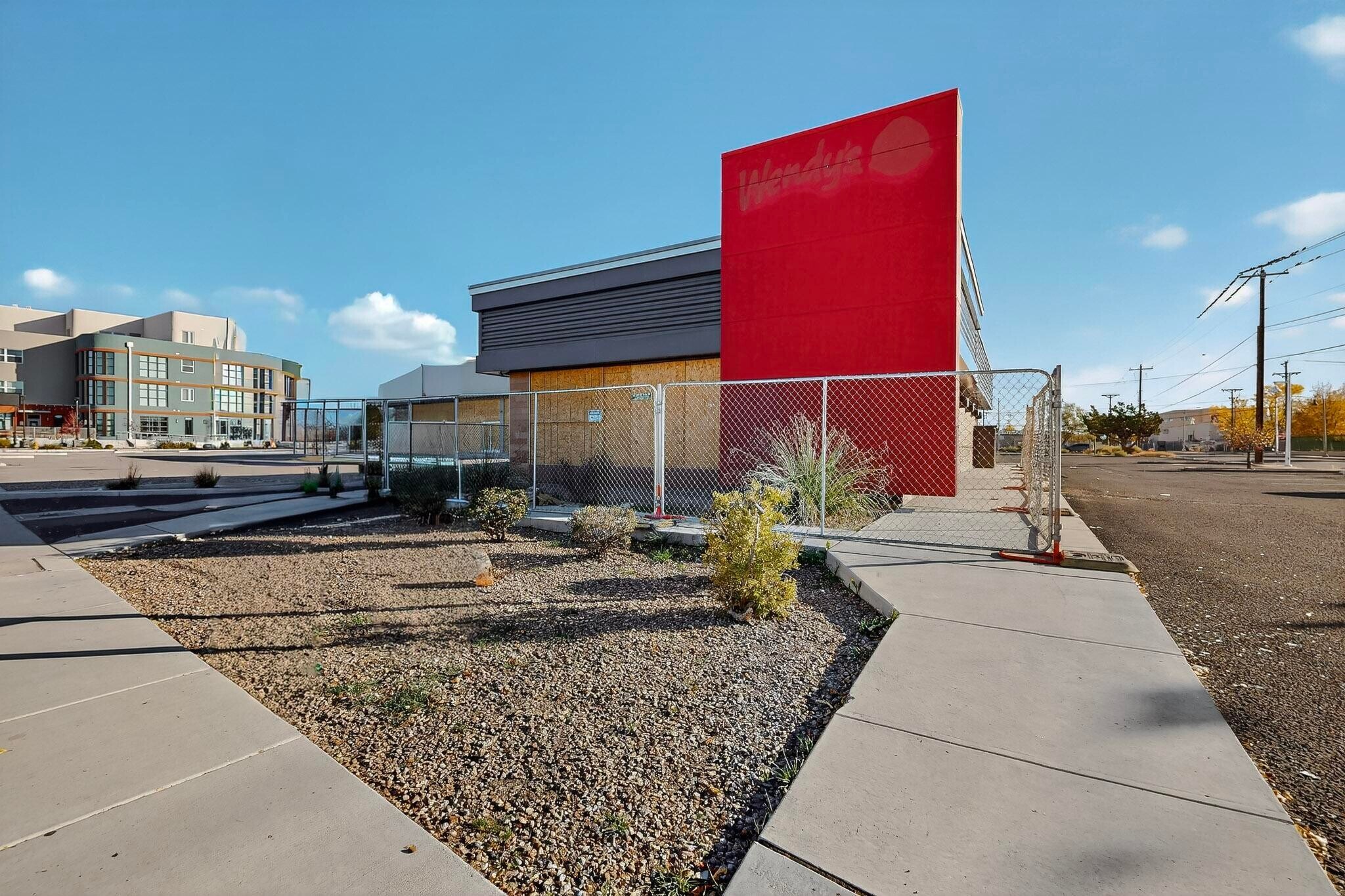4900 Central Ave SE, Albuquerque, NM à vendre Photo du bâtiment- Image 1 de 42