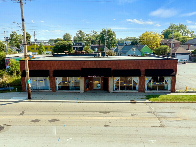 860 Virginia Ave, Indianapolis, IN à vendre - Photo du bâtiment - Image 2 de 6