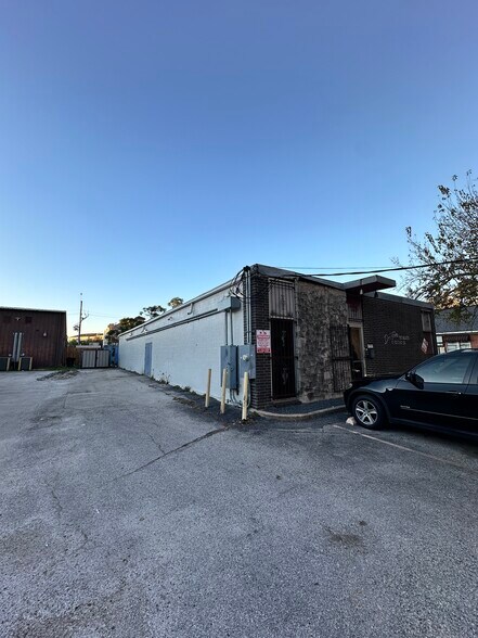 2012 Baldwin St, Houston, TX à vendre - Photo du bâtiment - Image 3 de 9