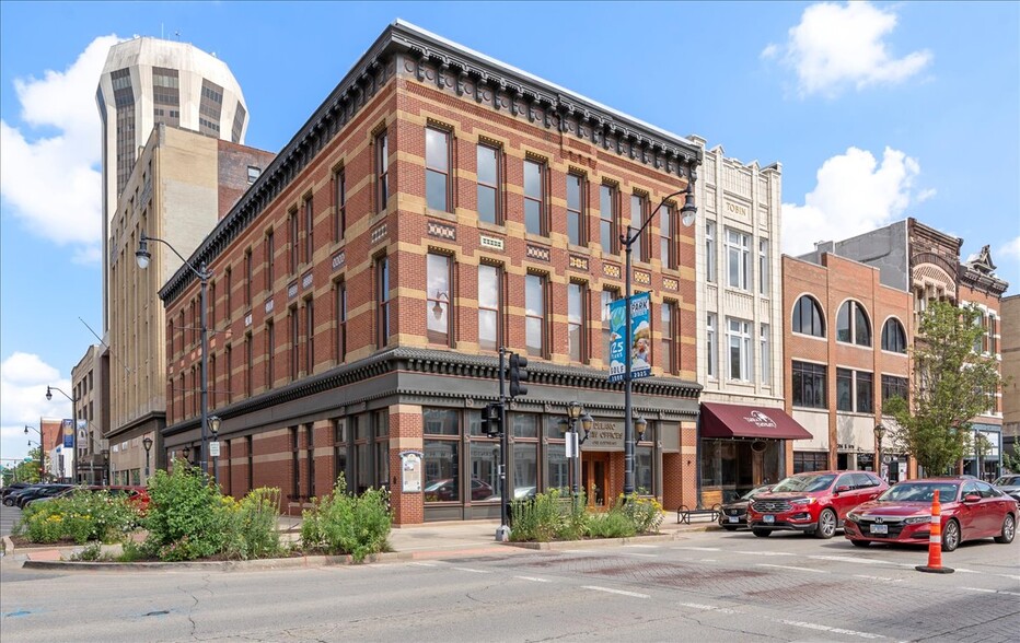 200 S 6th St, Springfield, IL à vendre - Photo du bâtiment - Image 3 de 42