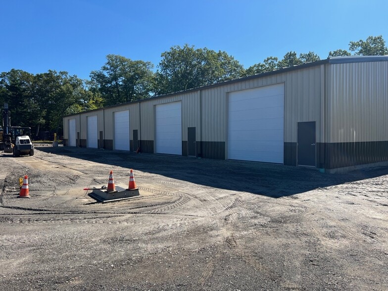 97 Gerber Dr, Tolland, CT for lease - Building Photo - Image 2 of 2