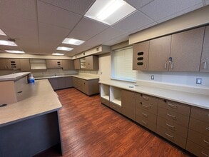725 N Stanley St, Medical Lake, WA for lease Interior Photo- Image 2 of 10
