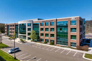 Plus de détails pour 950 Trade Centre Way, Portage, MI - Bureau à louer