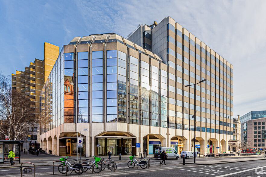 120-124 Holborn, London for lease - Primary Photo - Image 1 of 22