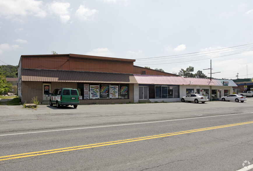 303-309 N Main St, Ashland City, TN à vendre - Photo principale - Image 1 de 1