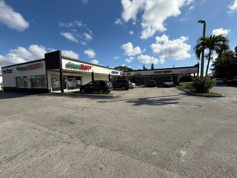 18053-18065 NW 27th Ave, Miami Gardens, FL for lease - Building Photo - Image 2 of 25