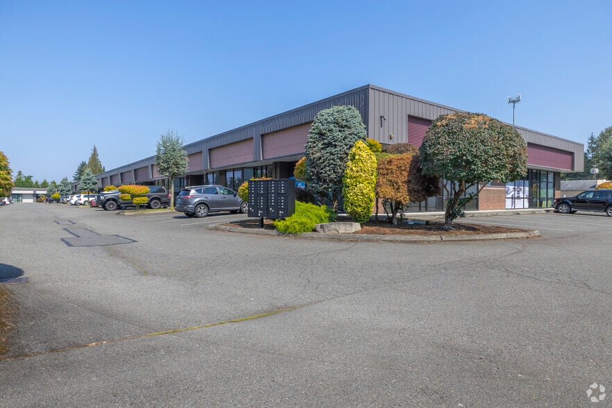 2125 196th St SW, Lynnwood, WA for lease - Primary Photo - Image 1 of 5